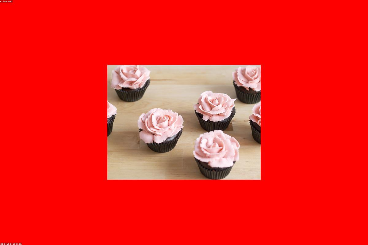 Elegant Buttercream Piping Techniques for Beginners